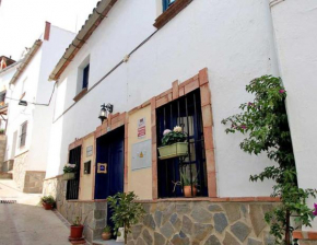 Immaculate House in Montejaque Sleeps 6, Montejaque
